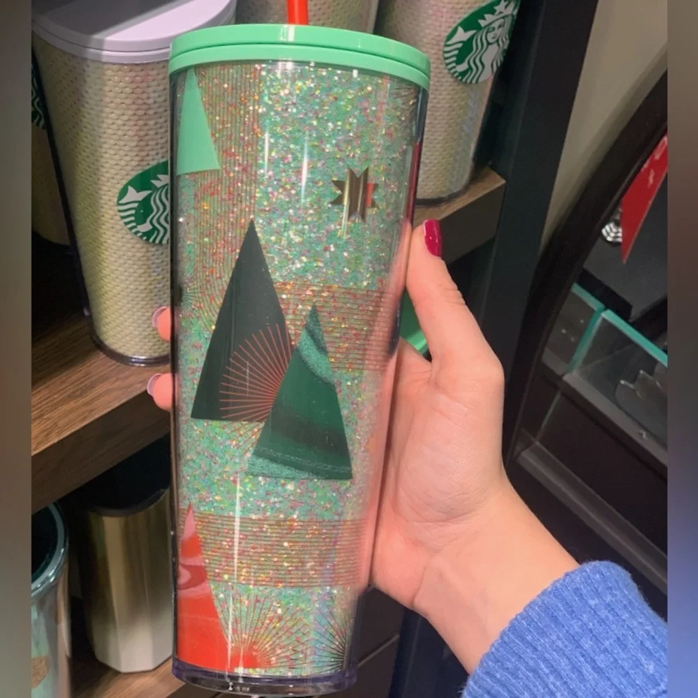 Starbucks Holiday 2020 Christmas Tree Glitter Cold Venti 24 oz. Cup NWT